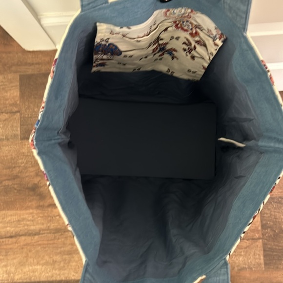 Matilda Jane traveling bag - Picture 2 of 2